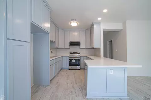 583 Estrella Dr, San Luis, AZ 85349 photo 6