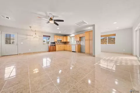 Living - 13420 E 51 St, Yuma, AZ 85367 photo 1 of 2
