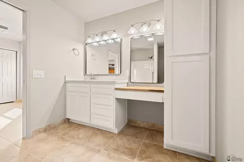 Bath - 13420 E 51 St, Yuma, AZ 85367 photo 4 of 6