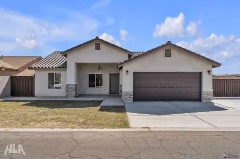 10575 E Sapphire Dr, Yuma, AZ 85365