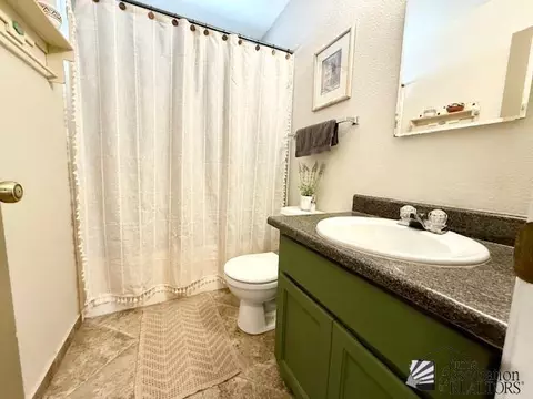 Bath - 8975 E 38 Pl, Yuma, AZ 85365 photo 1 of 4