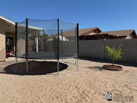 Exterior - 8975 E 38 Pl, Yuma, AZ 85365 photo 11 of 13