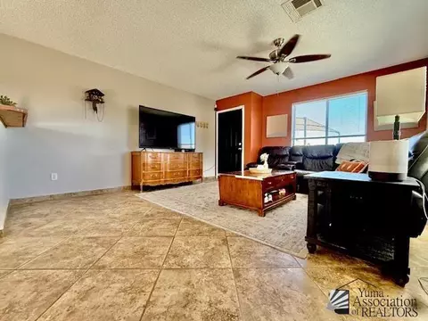 Living - 8975 E 38 Pl, Yuma, AZ 85365 photo 1 of 2