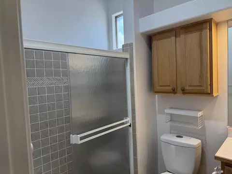 Bath - 13815 E 54 St, Yuma, AZ 85367 photo 3 of 6