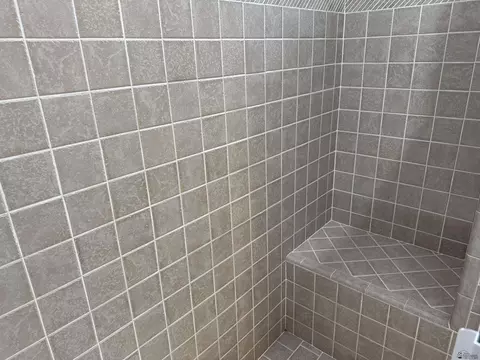 Bath - 13815 E 54 St, Yuma, AZ 85367 photo 5 of 6
