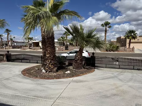 Exterior - 13815 E 54 St, Yuma, AZ 85367 photo 5 of 16