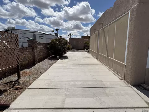 Exterior - 13815 E 54 St, Yuma, AZ 85367 photo 8 of 16