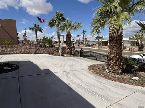 Exterior - 13815 E 54 St, Yuma, AZ 85367 photo 3 of 16