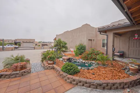 Exterior - 12806 E 49 Dr, Yuma, AZ 85367 photo 3 of 11