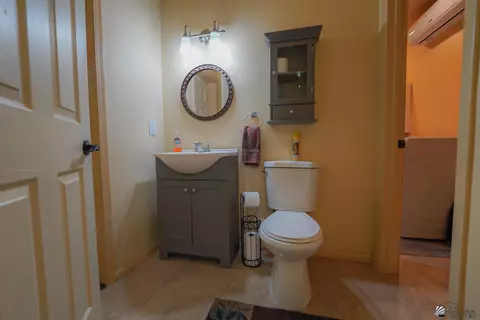 Bath - 12806 E 49 Dr, Yuma, AZ 85367 photo 2 of 2
