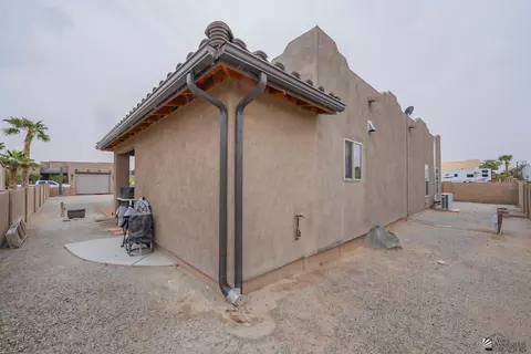 Exterior - 12806 E 49 Dr, Yuma, AZ 85367 photo 9 of 11