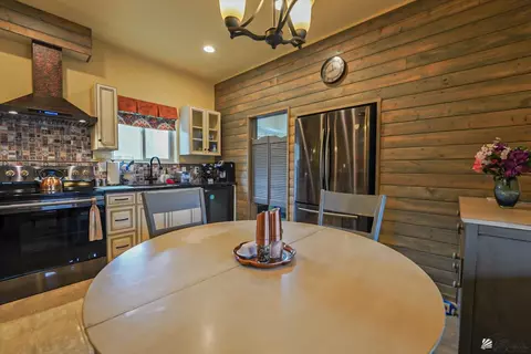 Dining - 12806 E 49 Dr, Yuma, AZ 85367 photo 1 of 1