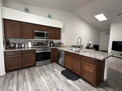 Kitchen - 7345 E 36 Pl, Yuma, AZ 85365 photo 2 of 2
