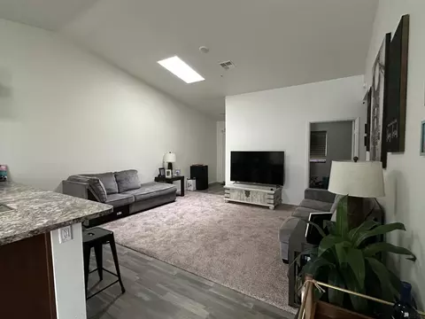 Living - 7345 E 36 Pl, Yuma, AZ 85365 photo 2 of 3