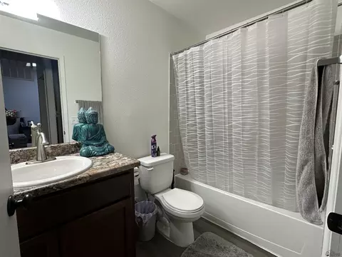 Bath - 7345 E 36 Pl, Yuma, AZ 85365 photo 2 of 2