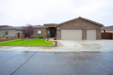 11297 S Helen Dr, Yuma, AZ 85367