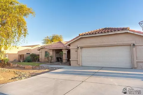 Exterior - 8331 E Topeka Pl, Yuma, AZ 85365 photo 2 of 8