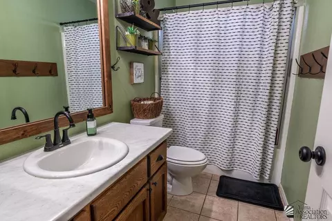 Bath - 8331 E Topeka Pl, Yuma, AZ 85365 photo 1 of 4