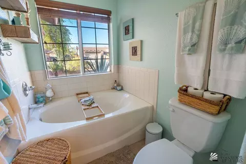 Bath - 8331 E Topeka Pl, Yuma, AZ 85365 photo 4 of 4