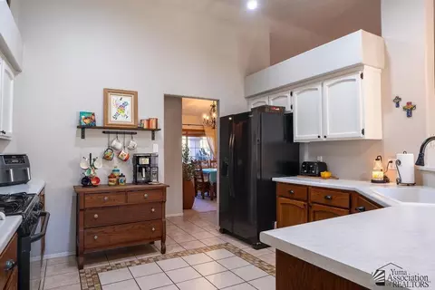 Kitchen - 8331 E Topeka Pl, Yuma, AZ 85365 photo 2 of 2
