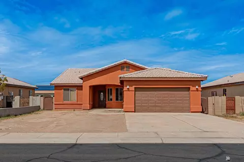 724 E Maricela St, Somerton, AZ 85350