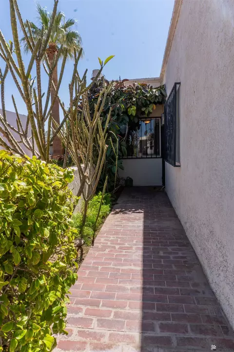1423 E Cypress Pt, Yuma, AZ 85365 photo 4