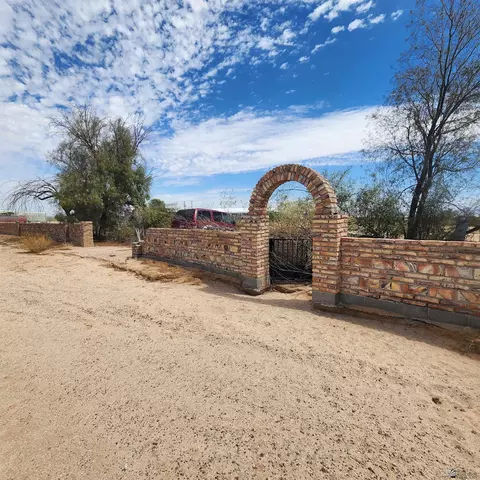 9361 S Citrus Cir, Tacna, AZ 85352