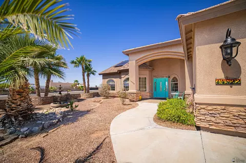 Exterior - 14522 E 48 Dr, Yuma, AZ 85367 photo 2 of 11