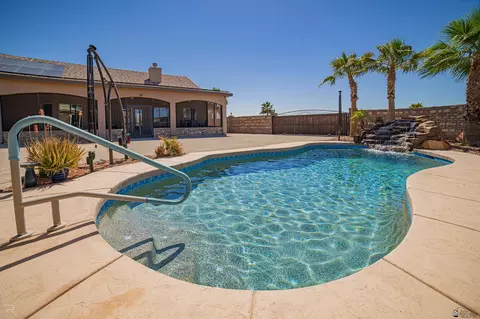 Exterior - 14522 E 48 Dr, Yuma, AZ 85367 photo 8 of 11