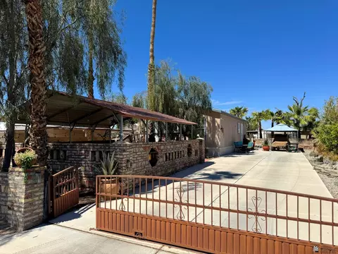 13402 E 42 Dr, Yuma, AZ 85367 photo 2