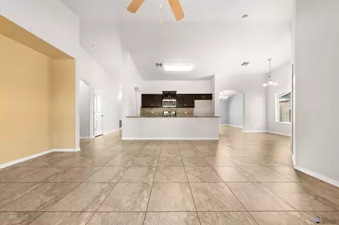 Living - 11630 E 36 St, Yuma, AZ 85367 photo 6 of 8