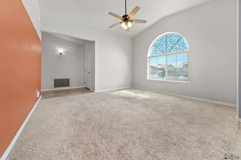 Living - 11630 E 36 St, Yuma, AZ 85367 photo 2 of 8