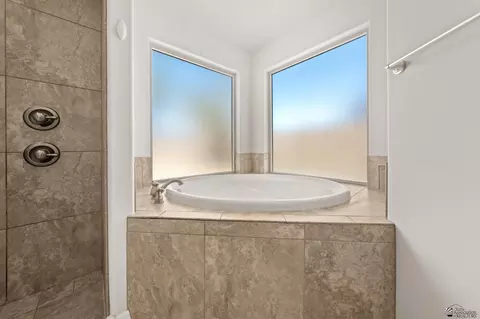 Bath - 11630 E 36 St, Yuma, AZ 85367 photo 5 of 5
