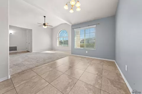 Living - 11630 E 36 St, Yuma, AZ 85367 photo 4 of 8