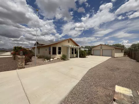 10107 S Iron Wood Ave, Wellton, AZ 85356