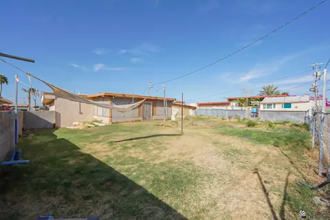 Exterior - 1311 E 24 Pl, Yuma, AZ 85365 photo 4 of 6