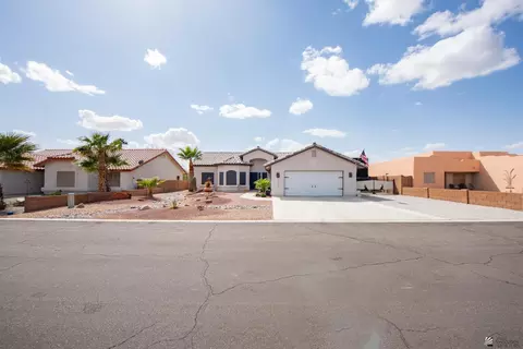 11570 S Dawn Dr, Yuma, AZ 85367