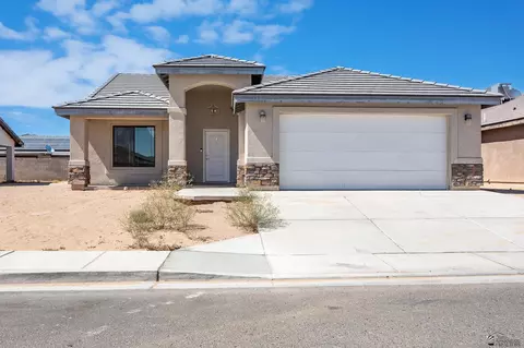 3830 E Jett St, San Luis, AZ 85336