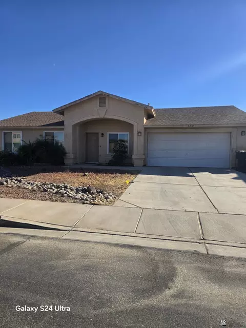 8807 E 26 St, Yuma, AZ 85365