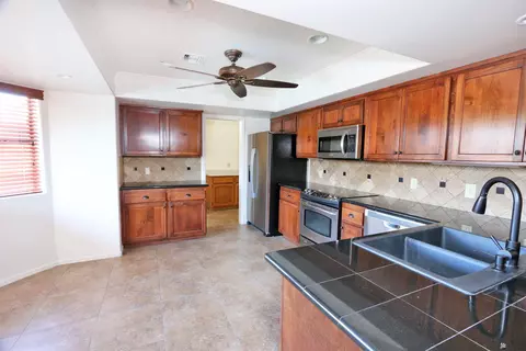 3433 E Moreno Ln, Yuma, AZ 85365 photo 2