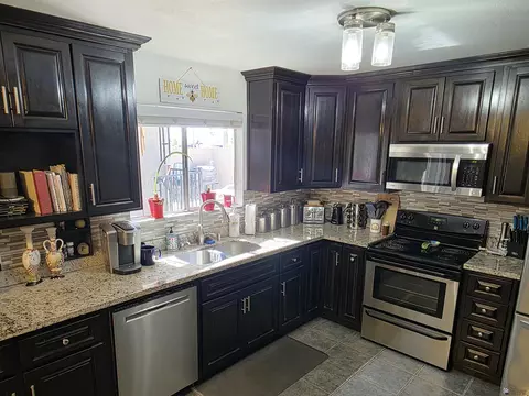 1904 E 26 Pl, Yuma, AZ 85365 photo 2