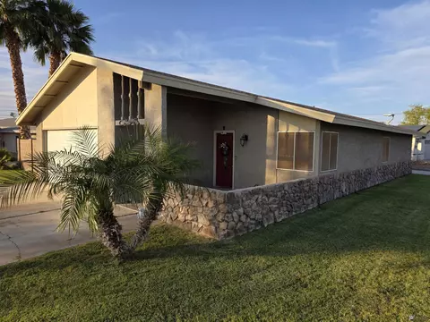 1904 E 26 Pl, Yuma, AZ 85365 photo 5