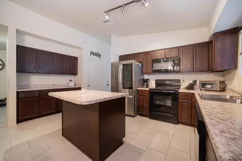 7850 E 44th Pl, Yuma, AZ 85365 photo 8