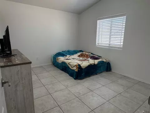 Bedroom - 8688 E 41 Ln, Yuma, AZ 85365 photo 4 of 6