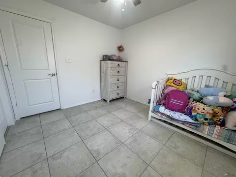 Bedroom - 8688 E 41 Ln, Yuma, AZ 85365 photo 3 of 6