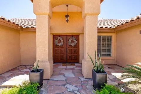 8469 E Topeka Pl, Yuma, AZ 85365 photo 2