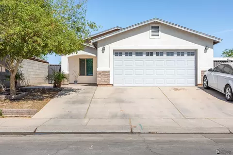 1455 N Rio Secco St, San Luis, AZ 85336