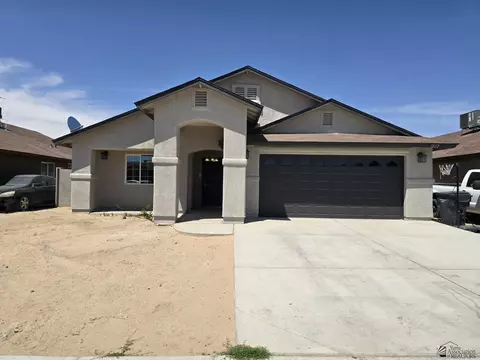 3822 E San Francisco St, San Luis, AZ 85336