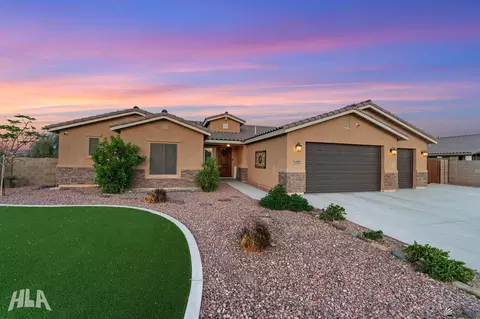3875 S Dana Dr, Yuma, AZ 85365