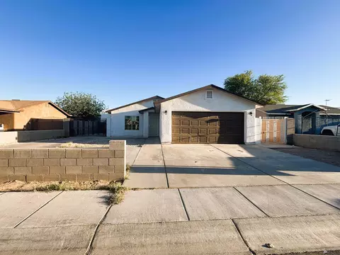 161 Las Praderas St, San Luis, AZ 85336